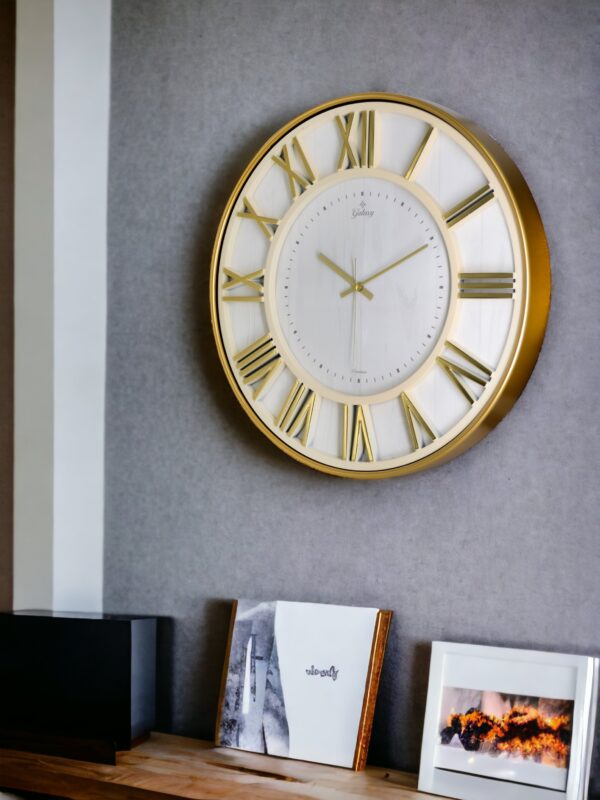 Galaxy Premium Serisi Modern Tasarımlı Roma Rakamlı Ev ve Ofis Duvar Saati – 40 Cm Gold / Beyaz - Görsel 3