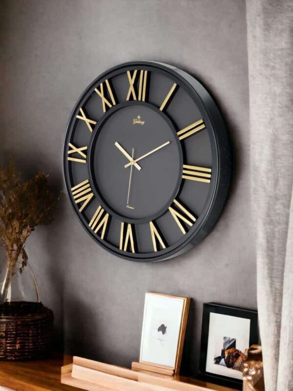 Galaxy Premium Serisi Modern Tasarımlı Roma Rakamlı Ev ve Ofis Duvar Saati – 40 Cm Siyah / Gold - Görsel 2