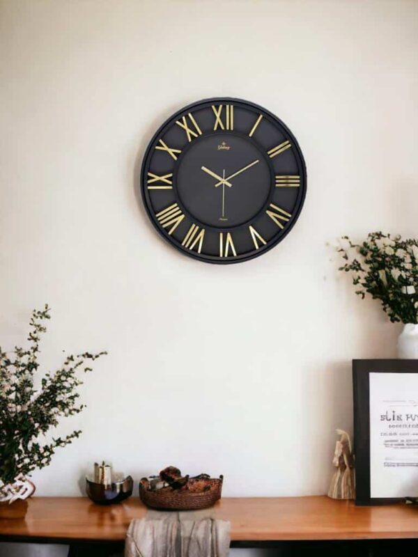 Galaxy Premium Serisi Modern Tasarımlı Roma Rakamlı Ev ve Ofis Duvar Saati – 40 Cm Siyah / Gold - Görsel 3